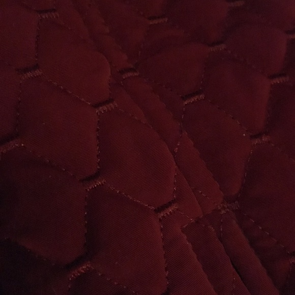 Gorgeous burgundy wine coat. - Picture 6 of 7